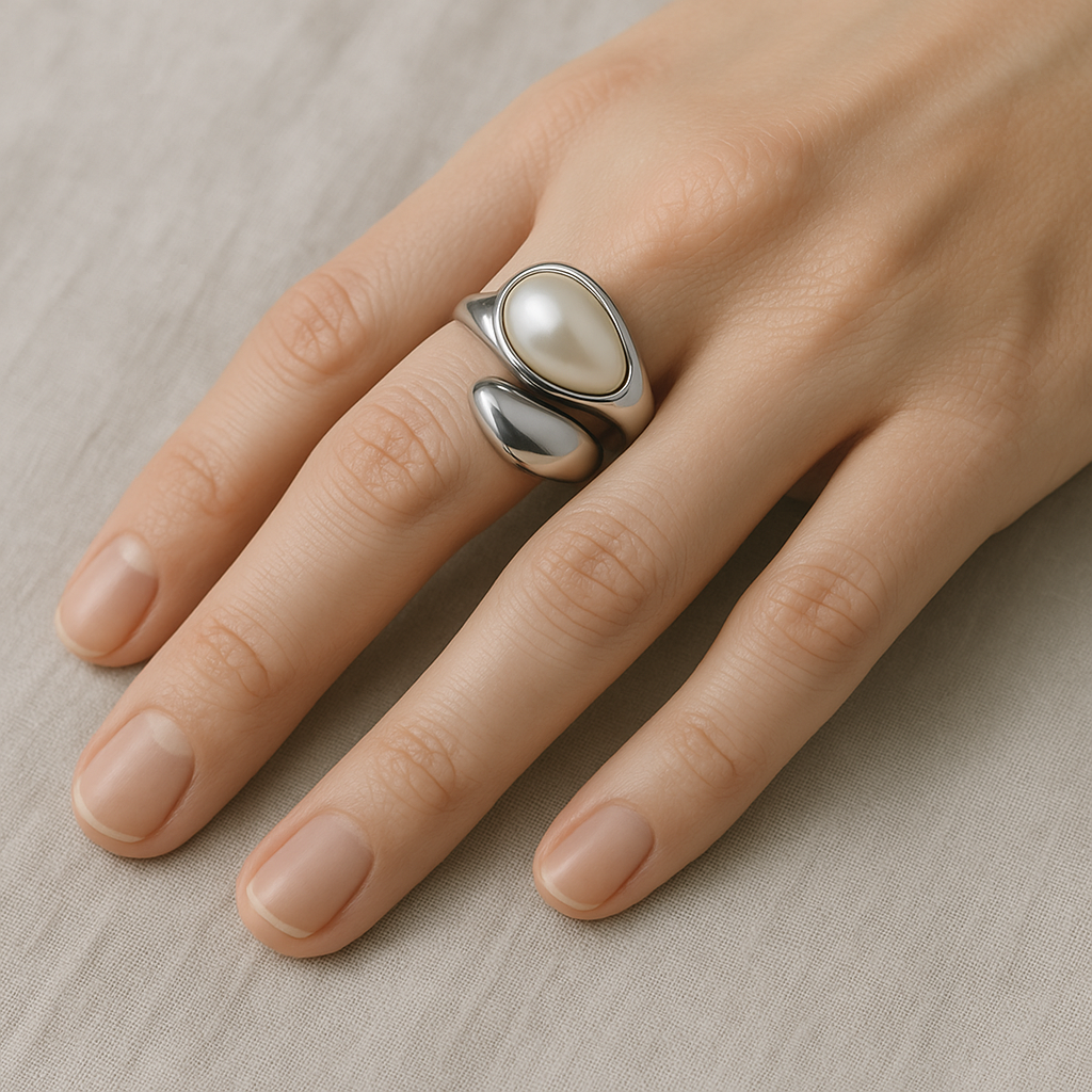 Équilibre Ring – Tiger Eye / Pearl - Silver Finish