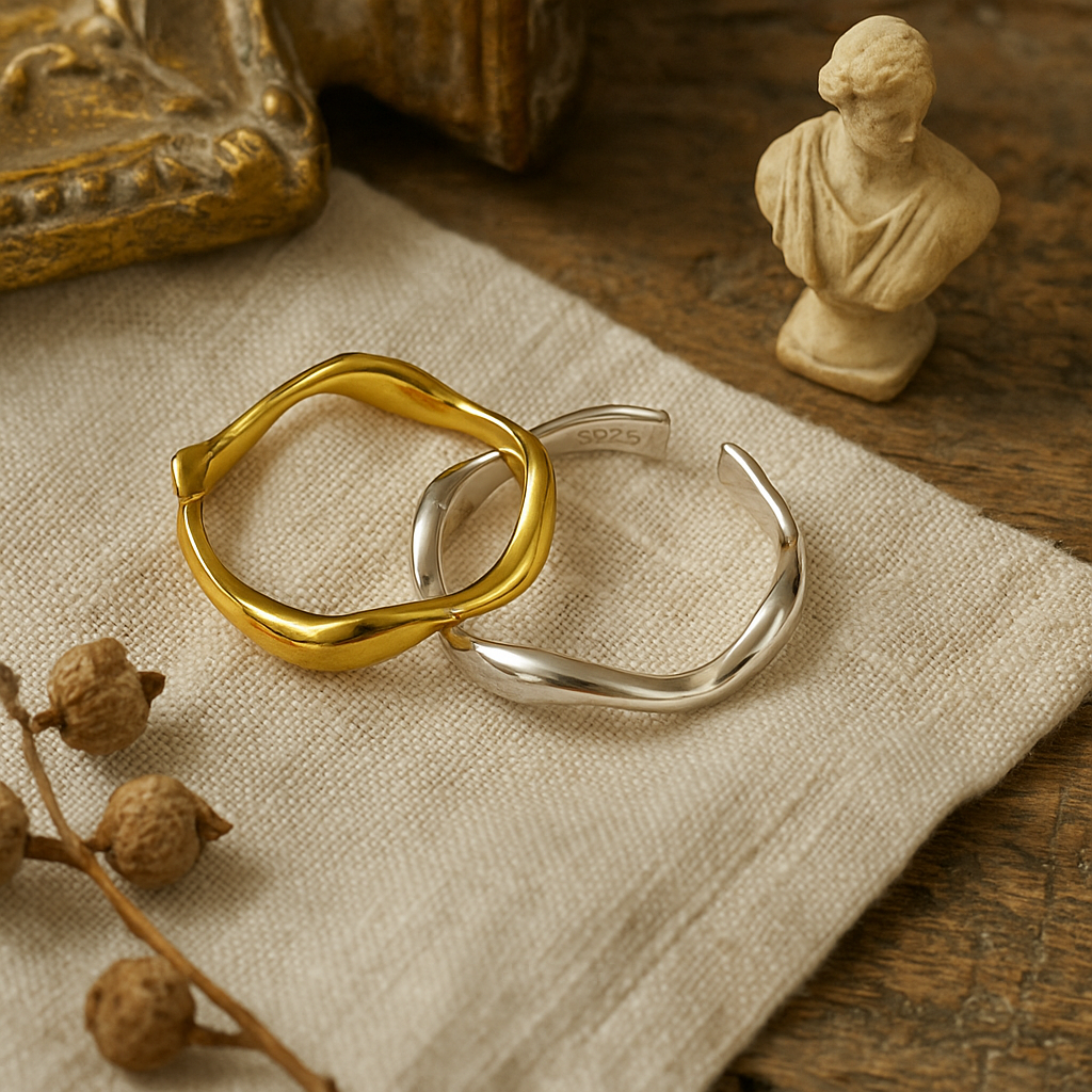 Ondée Ring – Sterling Silver Finish