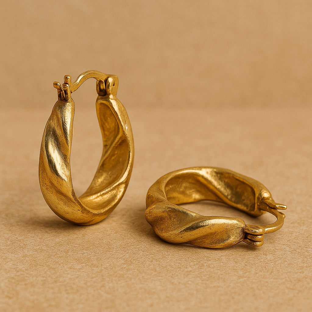 Élan Sculptural Hoops – Gold Finish