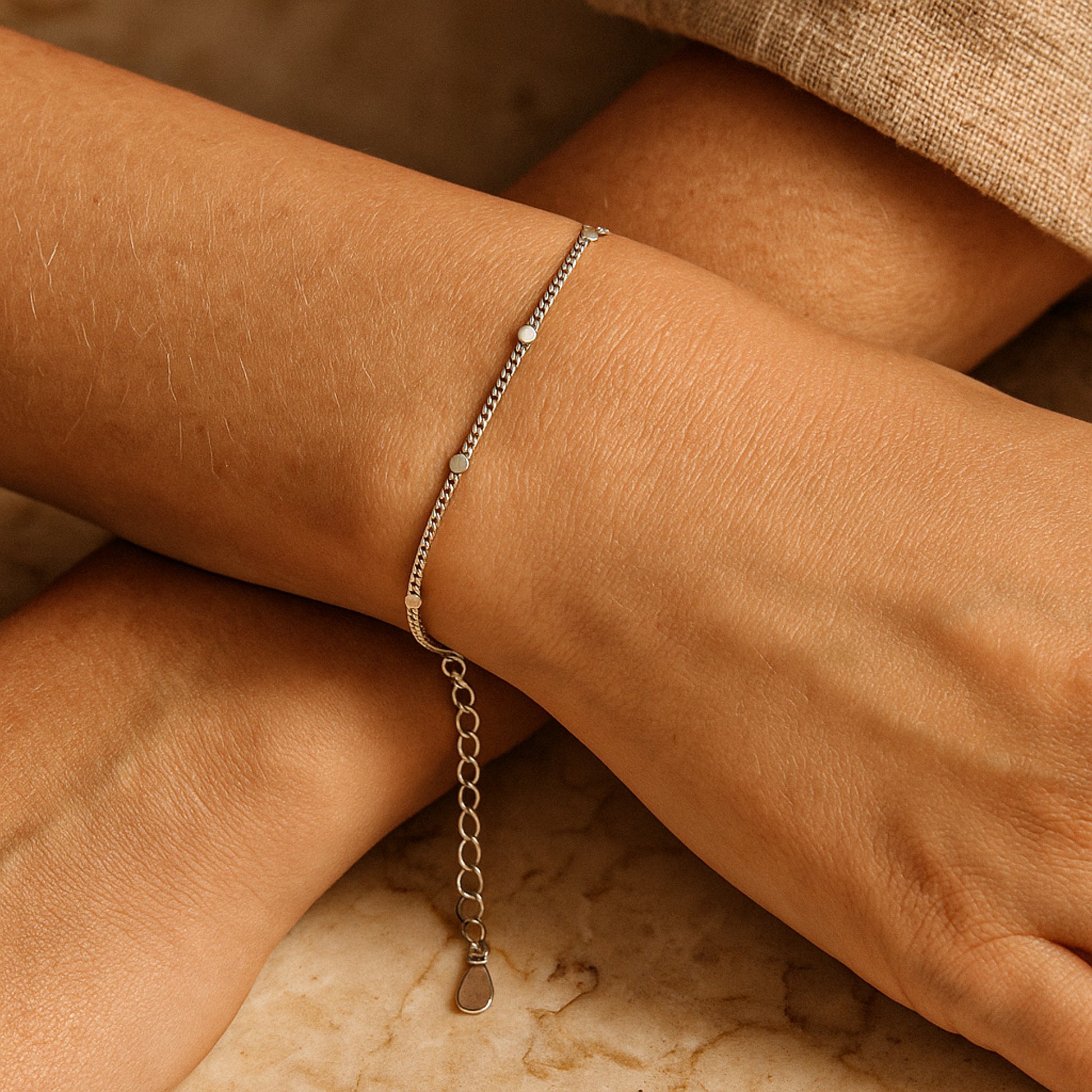 Perlée Bracelet – Sterling Silver Finish